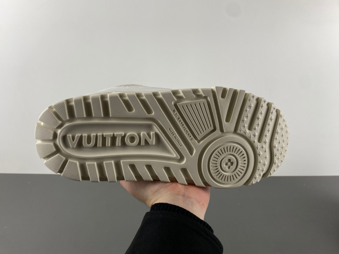 L&V SNEAKERS