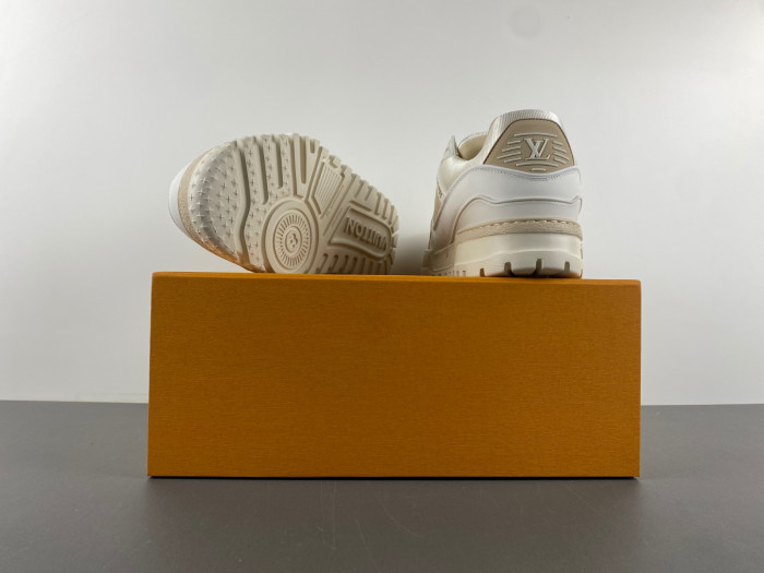 L&V SNEAKERS