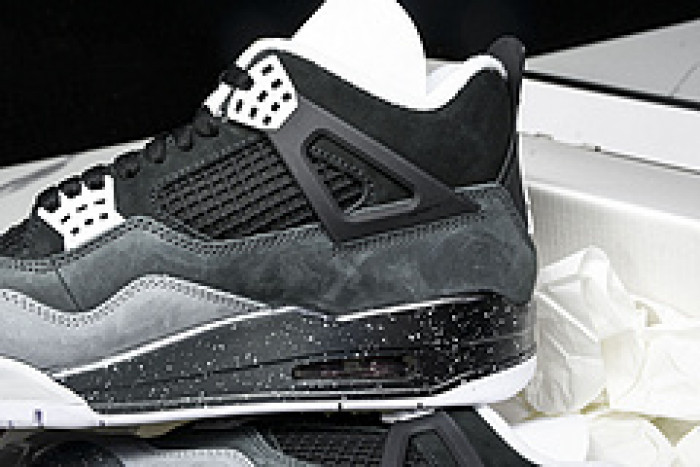Air Jordan 4  Fear FQ8138-002