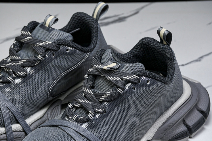 BLEN  Phantom Sneaker