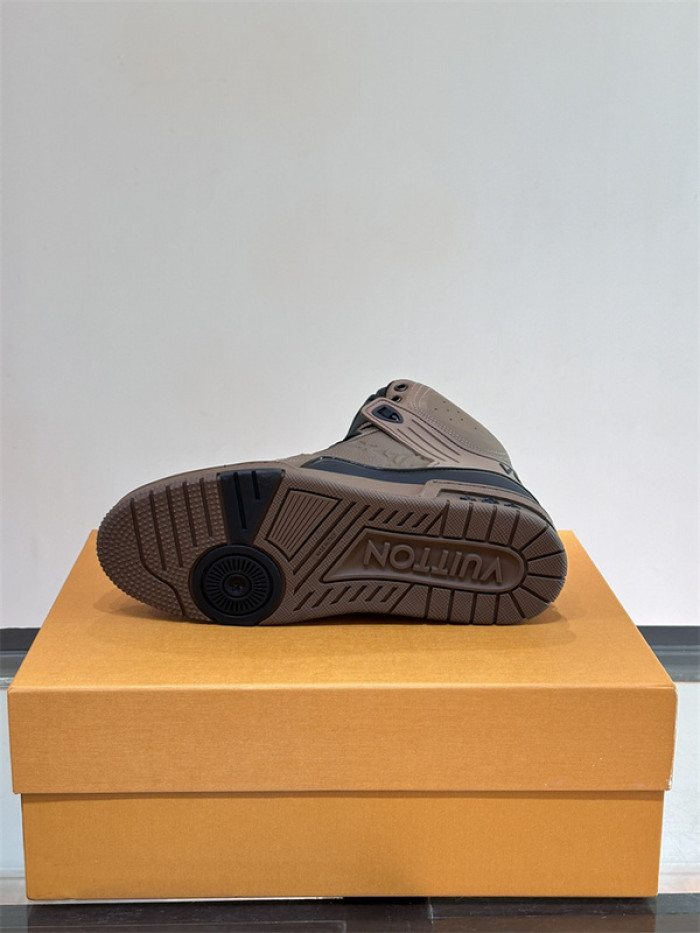 L&V SNEAKERS