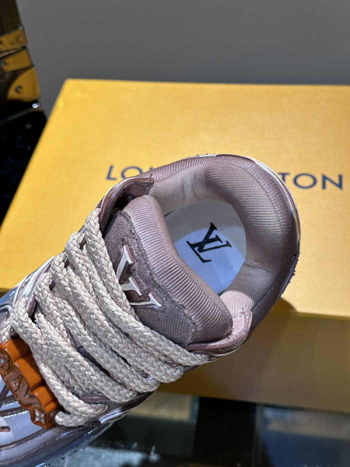 L&V SNEAKERS