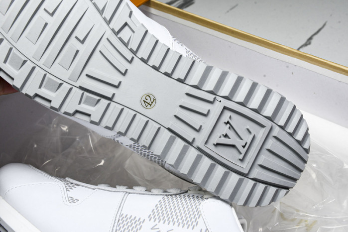 L&V SNEAKERS
