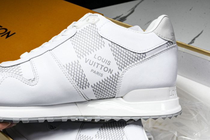 L&V SNEAKERS