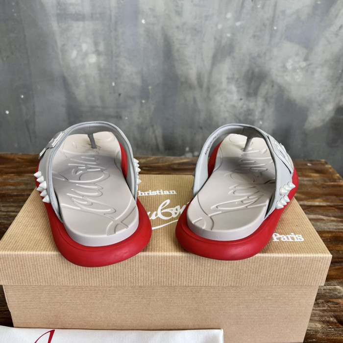 CL SLIPPERS